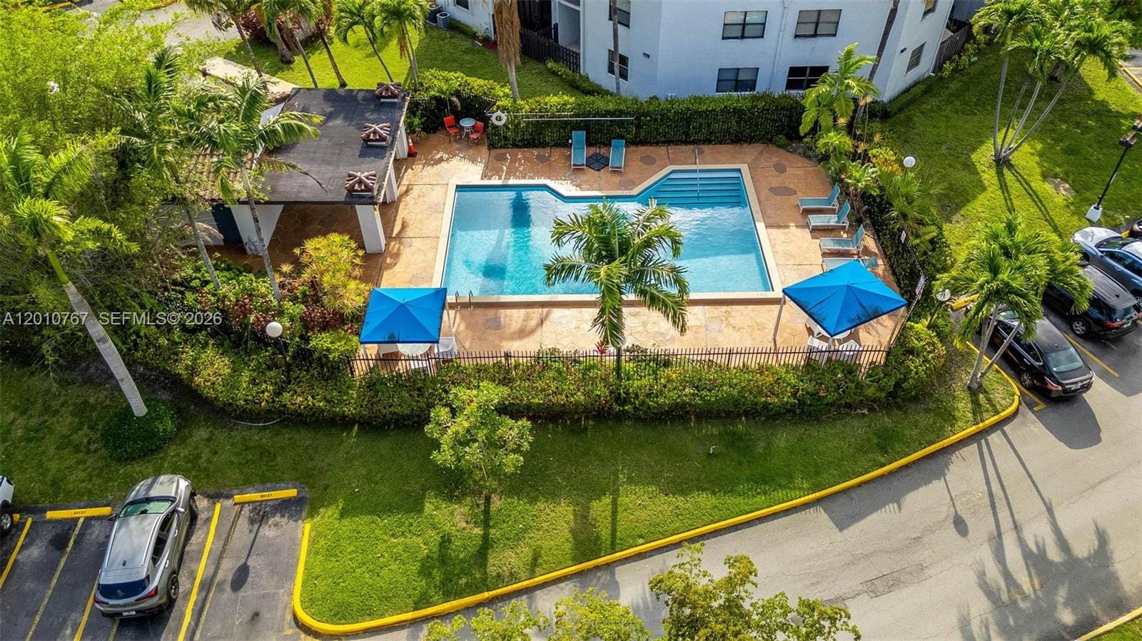 9431 Fontainebleau Boulevard 112, Miami, FL 33172 photo 14