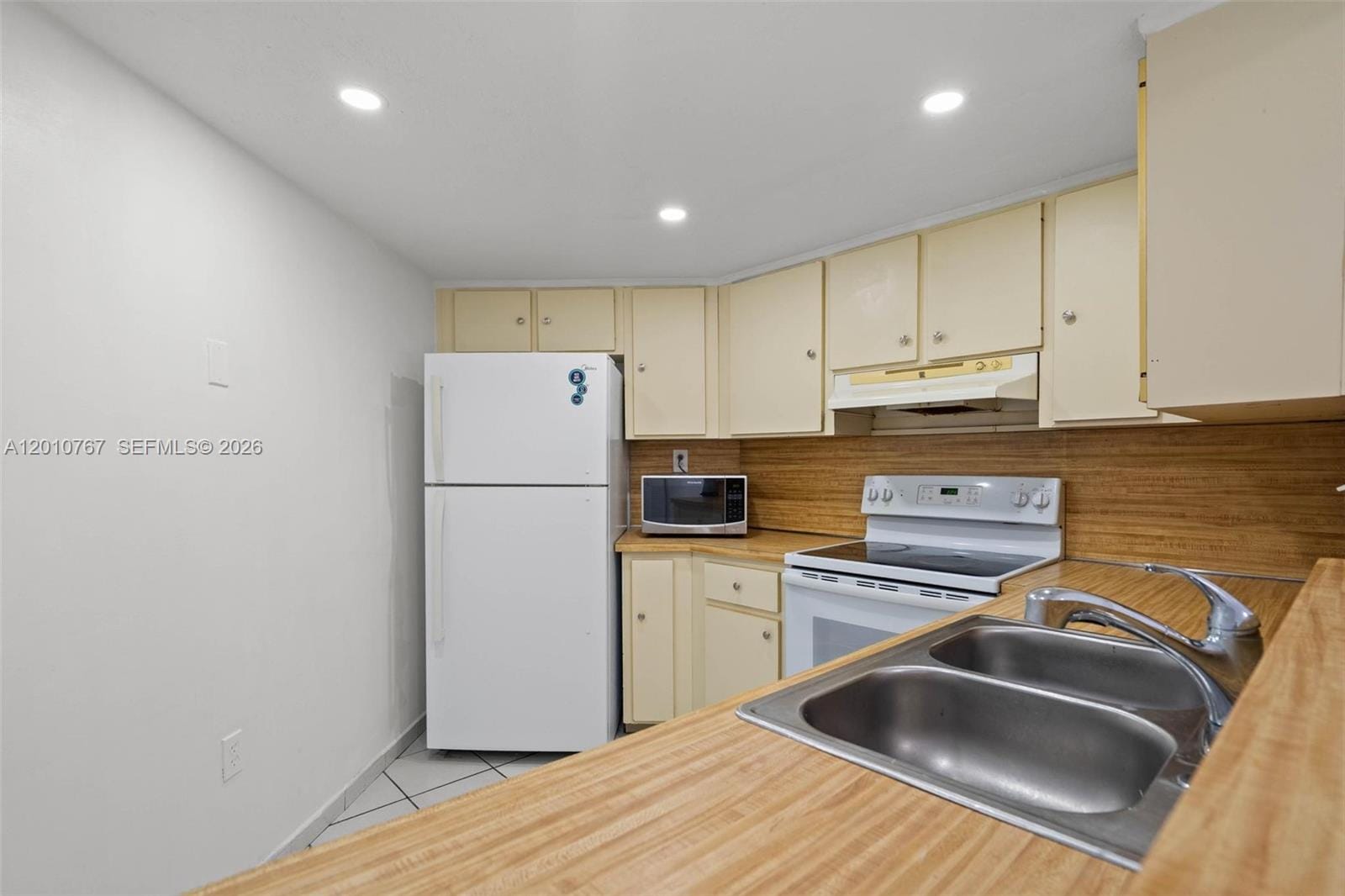 9431 Fontainebleau Boulevard 112, Miami, FL 33172 photo 27