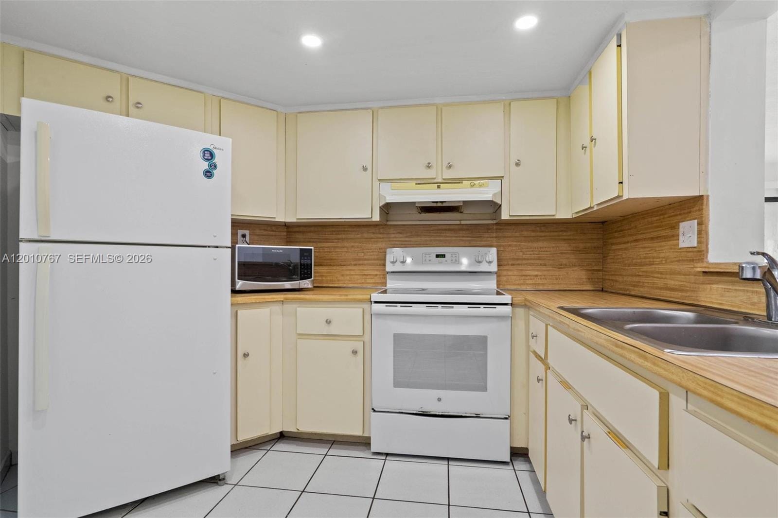 9431 Fontainebleau Boulevard 112, Miami, FL 33172 photo 6