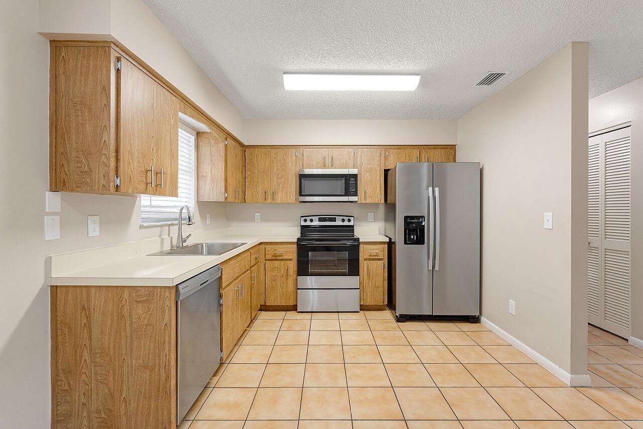16 45th Avenue, Vero Beach, FL 32968 photo 11