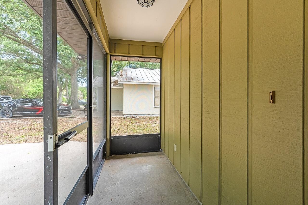 16 45th Avenue, Vero Beach, FL 32968 photo 3