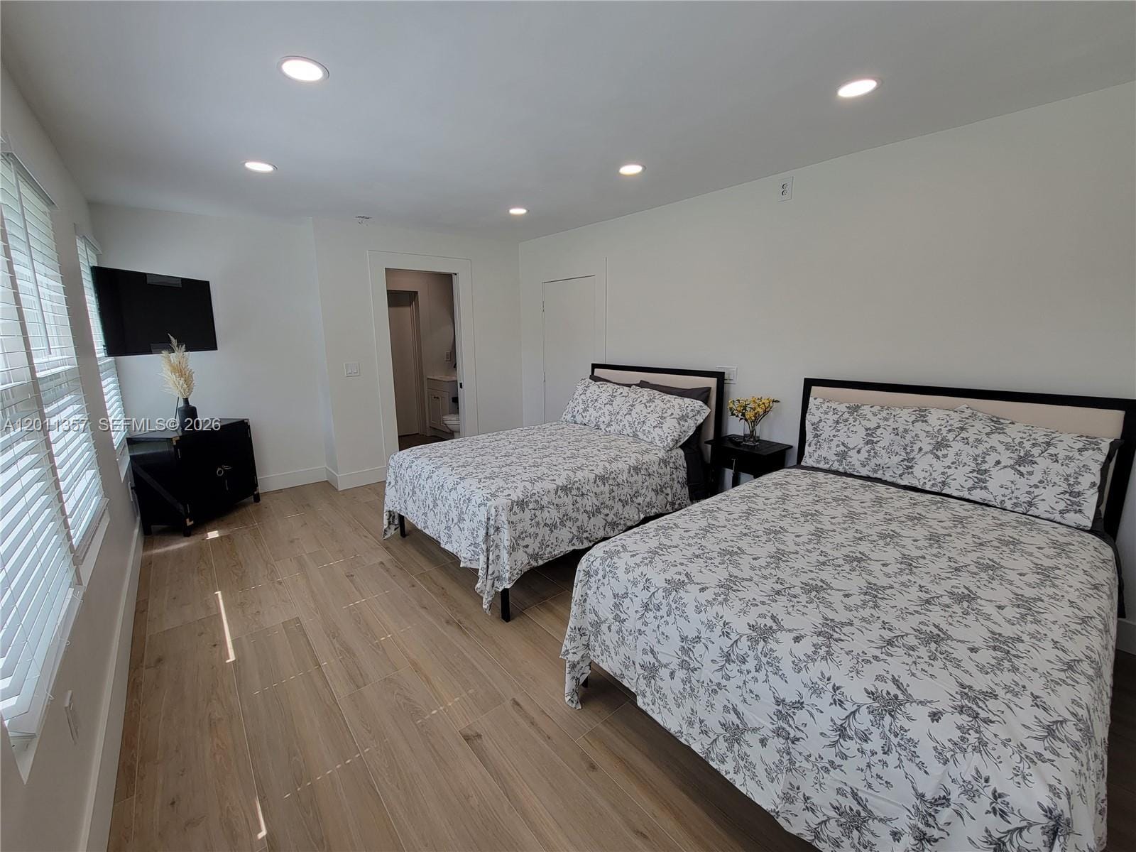 735 Tradewind Drive — photo 12