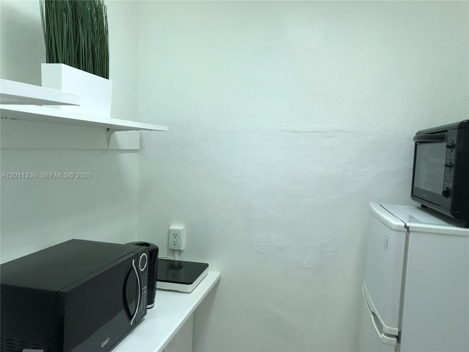 5445 Collins Avenue 530, Miami Beach, FL 33140 photo 9