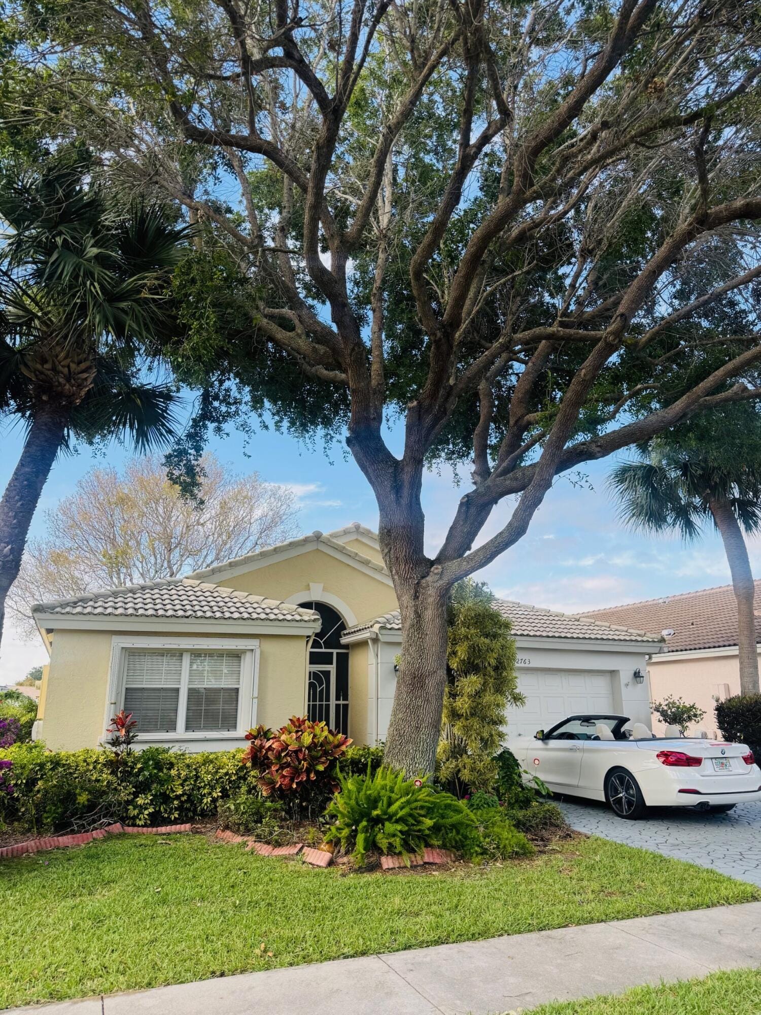 3 bedroom home for sale at 12763 Coral Lakes, Boynton Beach, FL 33437 — $385,000