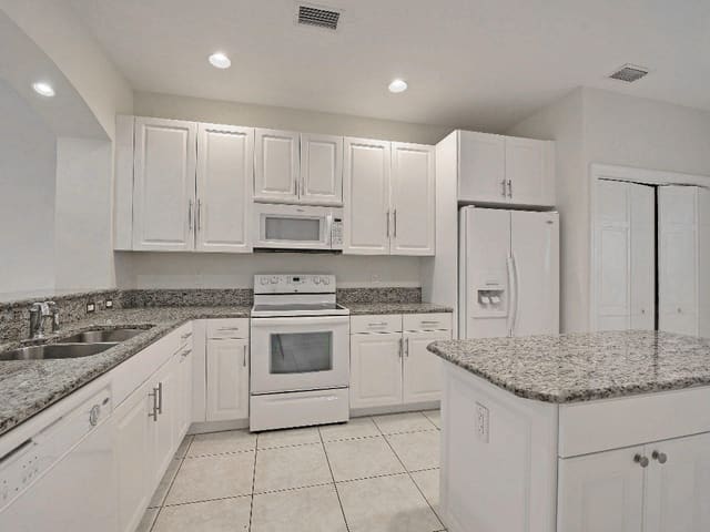 1645 Baseline Lane, Boulevard Village & Tennis Club, Vero Beach, FL