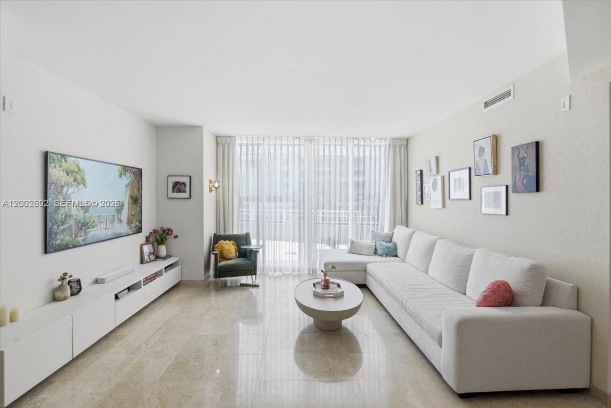 801 Brickell Key Boulevard 409, Miami, FL 33131 photo 2