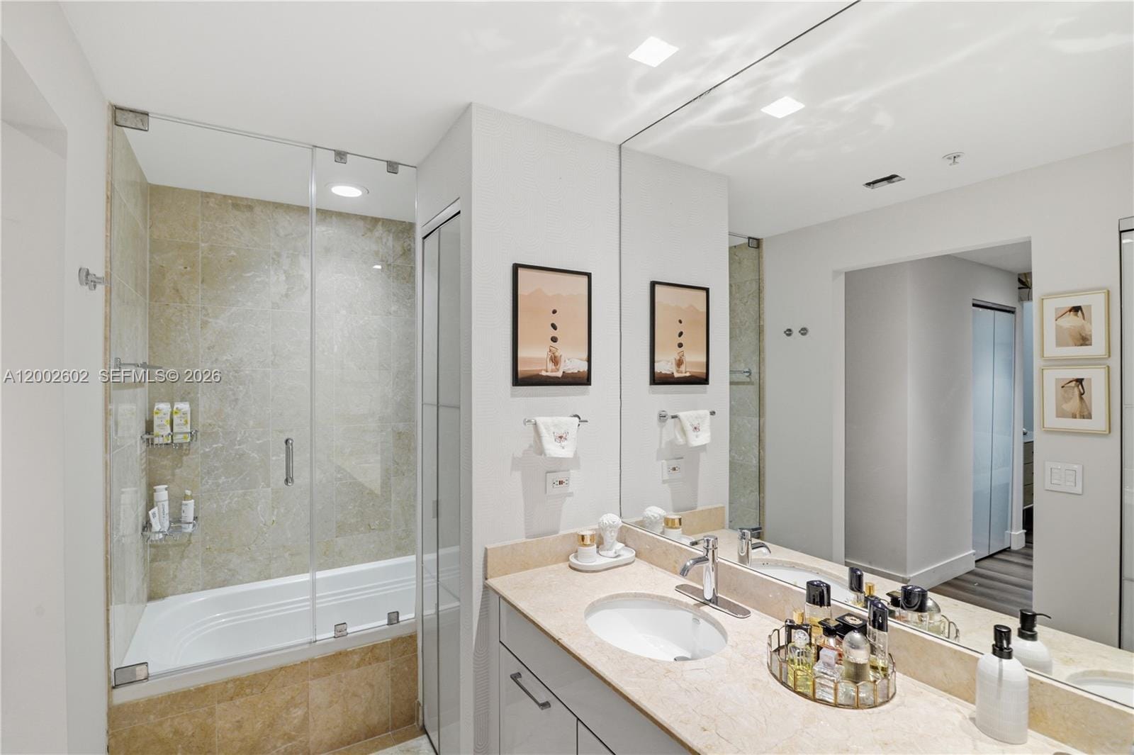 801 Brickell Key Boulevard 409, Miami, FL 33131 photo 28