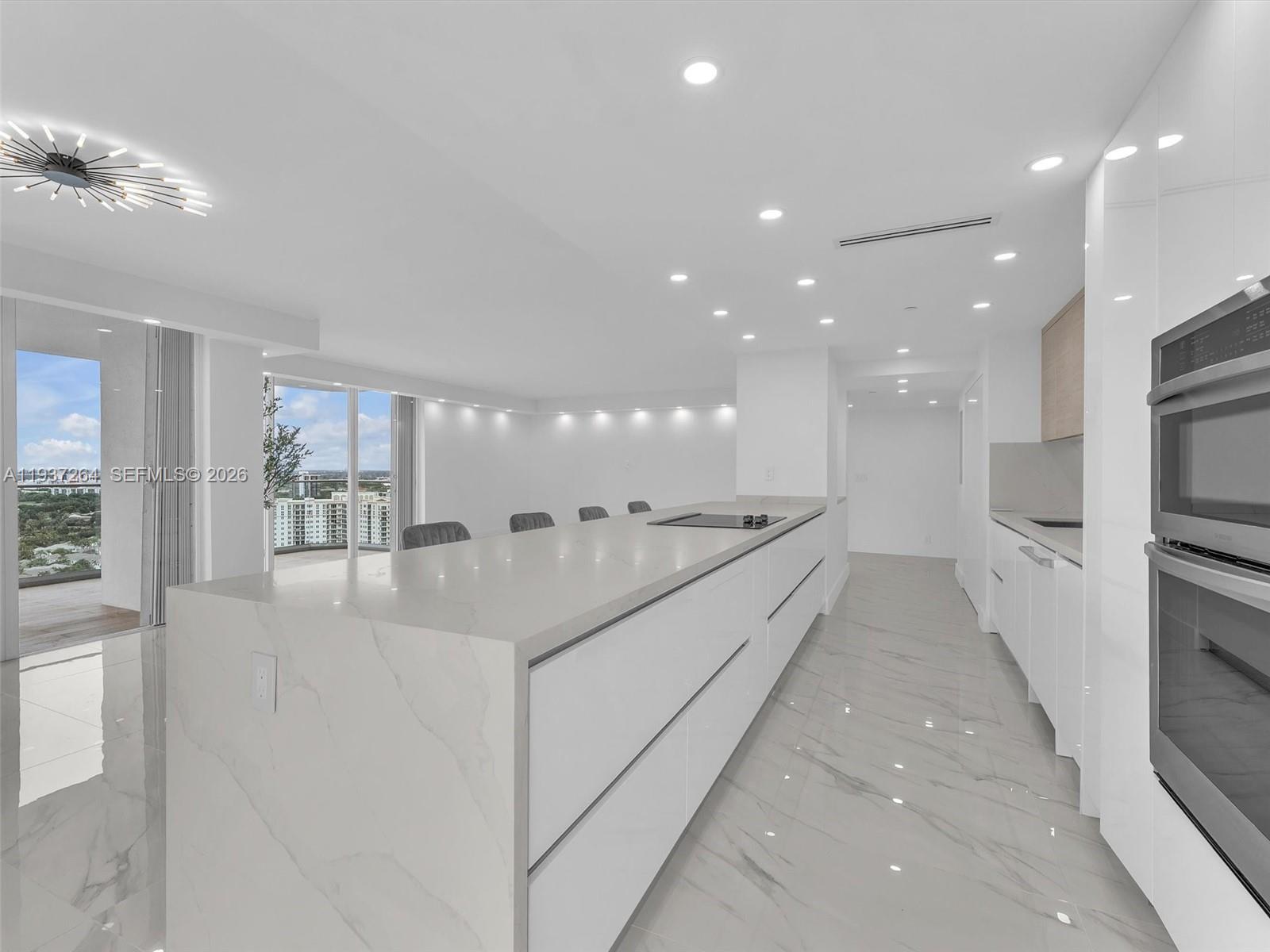 19707 Turnberry Way 25D, Aventura, FL 33180, Aventura