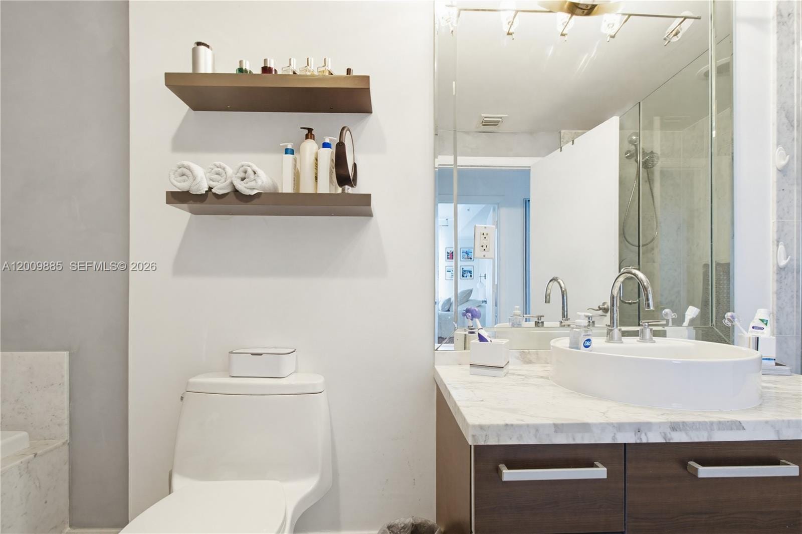 253 NE 2nd Street 2005, Miami, FL 33132 photo 16