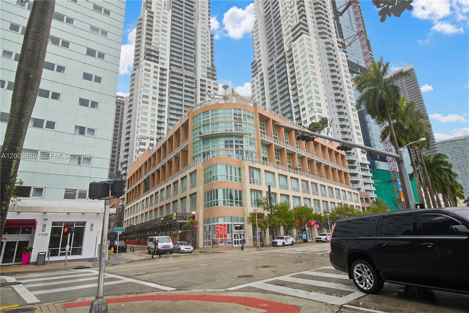 253 NE 2nd Street 2005, Miami, FL 33132 photo 25