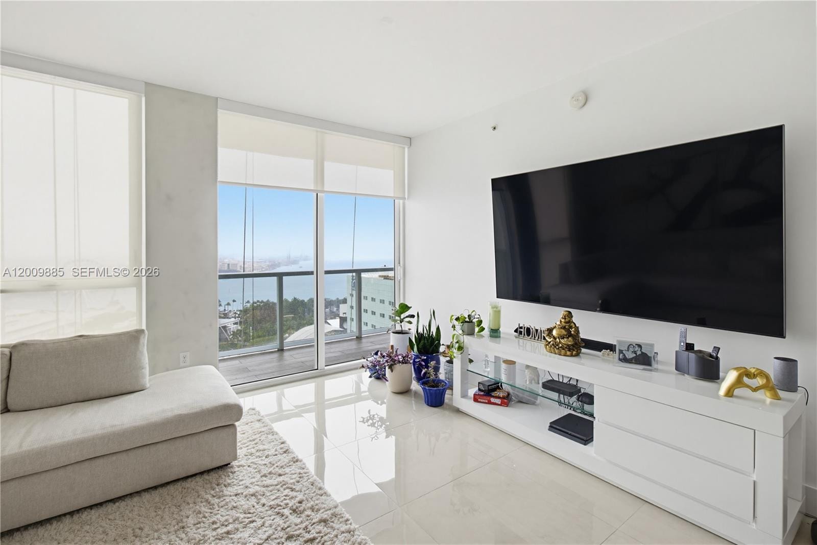 253 NE 2nd Street 2005, Miami, FL 33132 photo 8