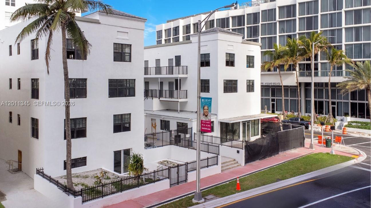 2814 Collins Avenue, Miami Beach, FL 33140, Miami Beach