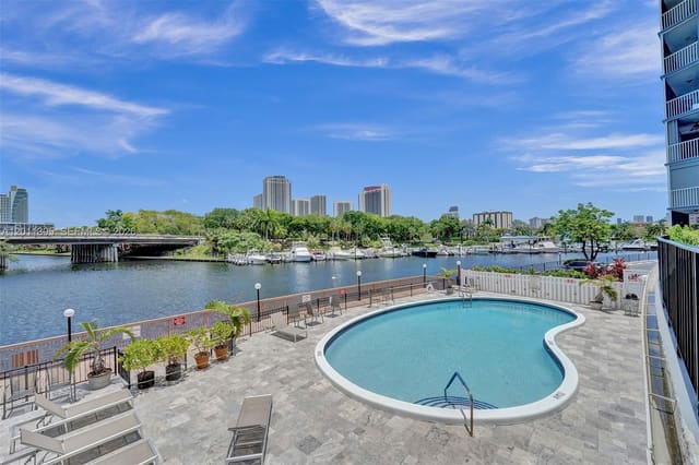 300 Diplomat Parkway 204, Fairways Riviera, Hallandale Beach, FL
