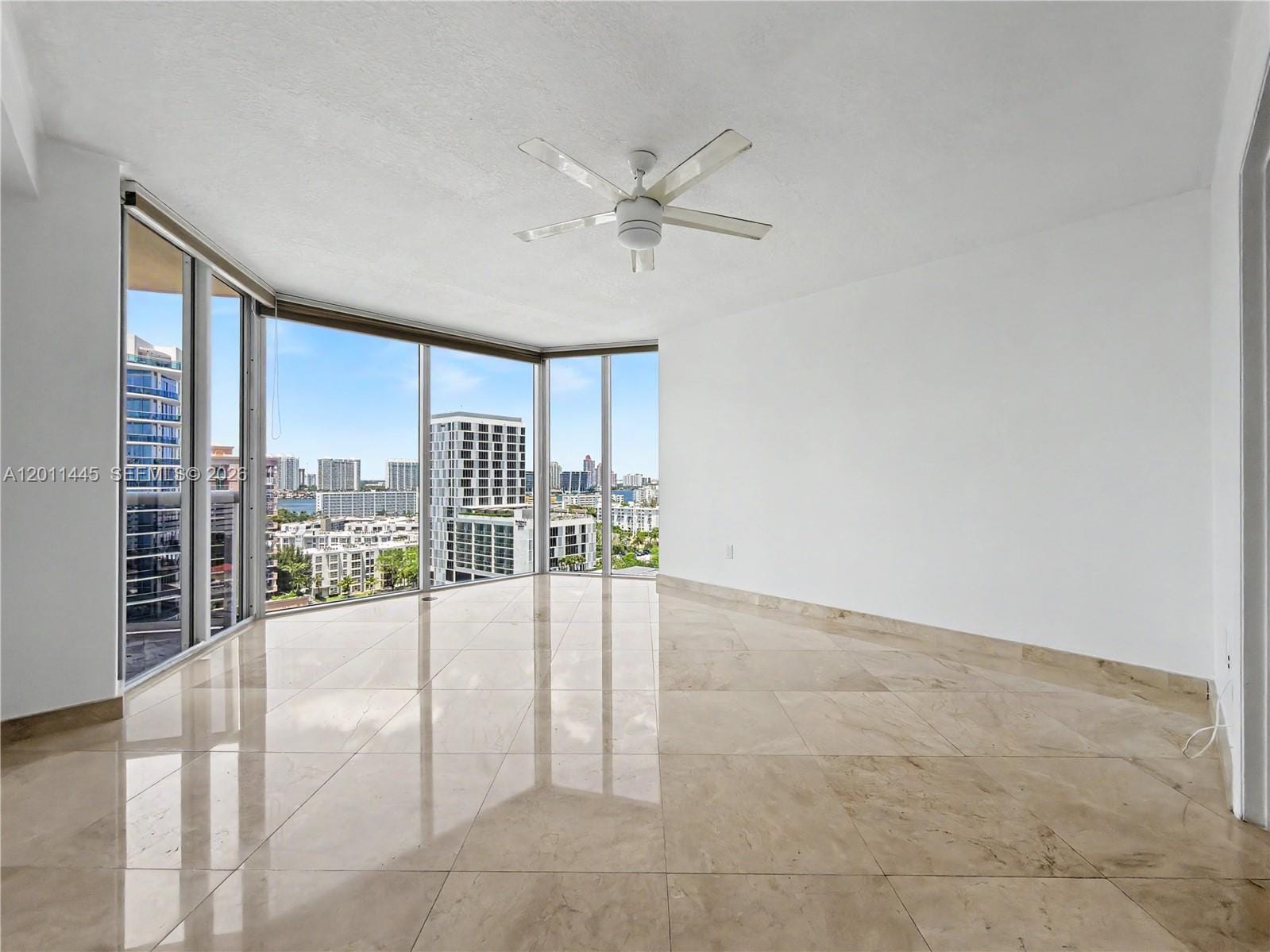 17555 Collins Avenue 1502 — photo 2