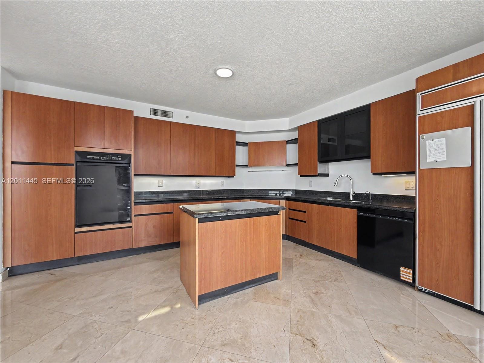 17555 Collins Avenue 1502 — photo 12