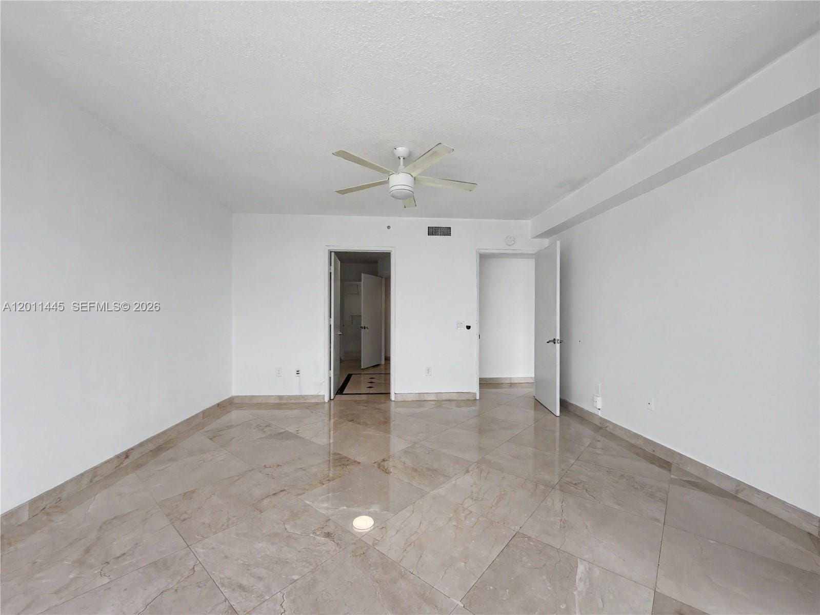 17555 Collins Avenue 1502 — photo 3