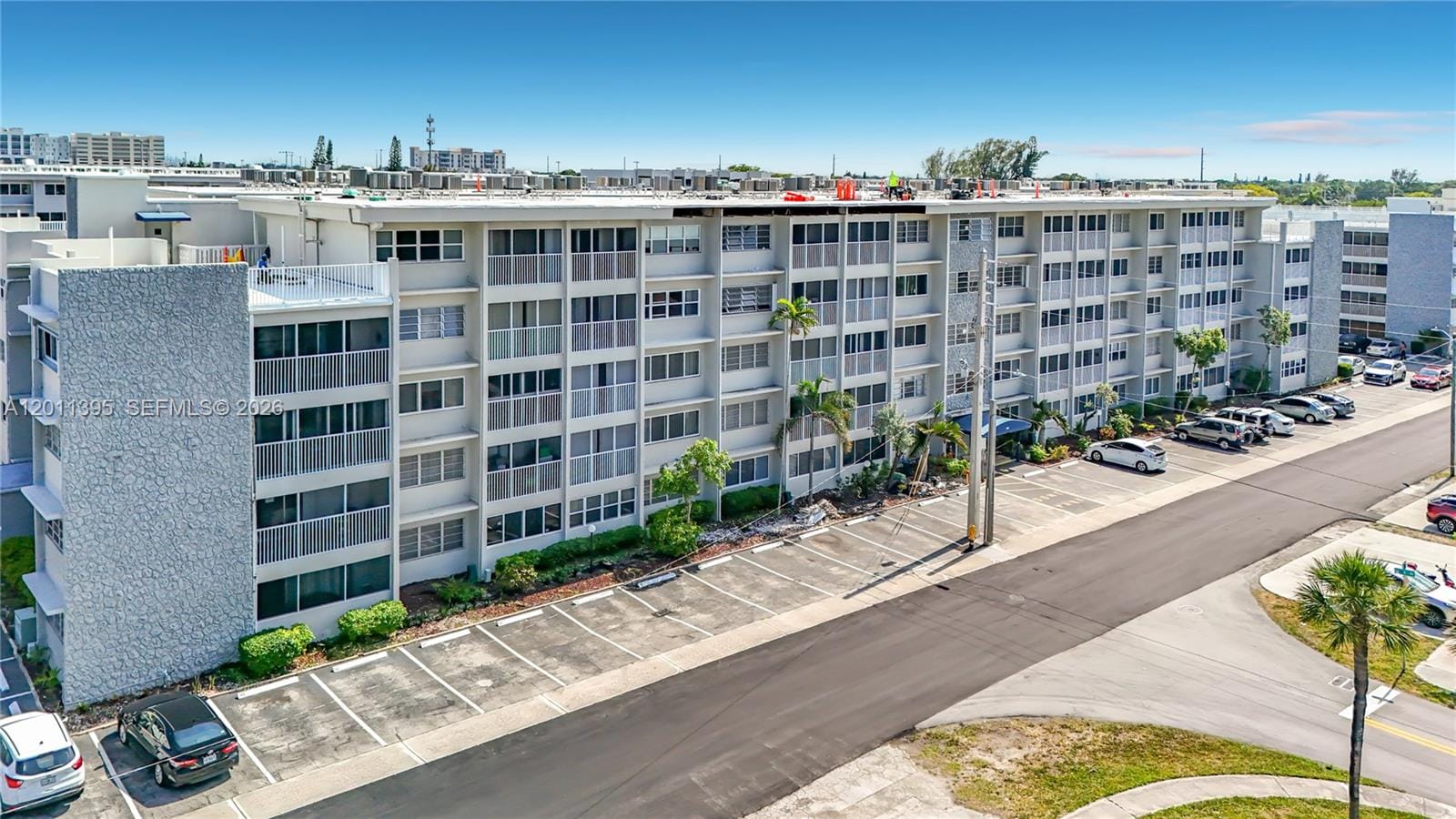 330 SE 2nd Street 305E, Hallandale Beach, FL 33009 photo 3