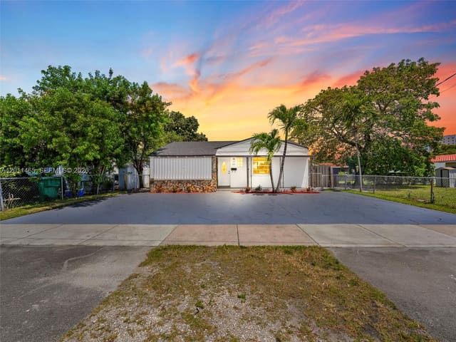 521 SW 64th Court, sold in ZIP 33144, West Miami, FL