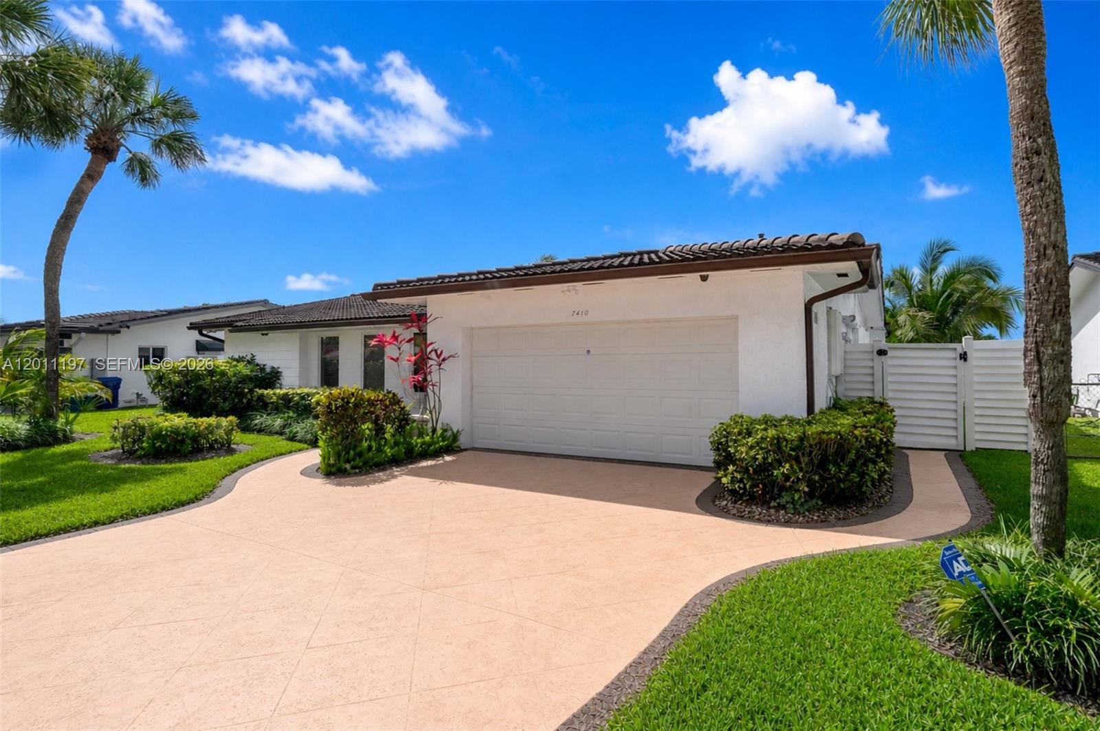 7410 Loch Ness Drive — photo 2