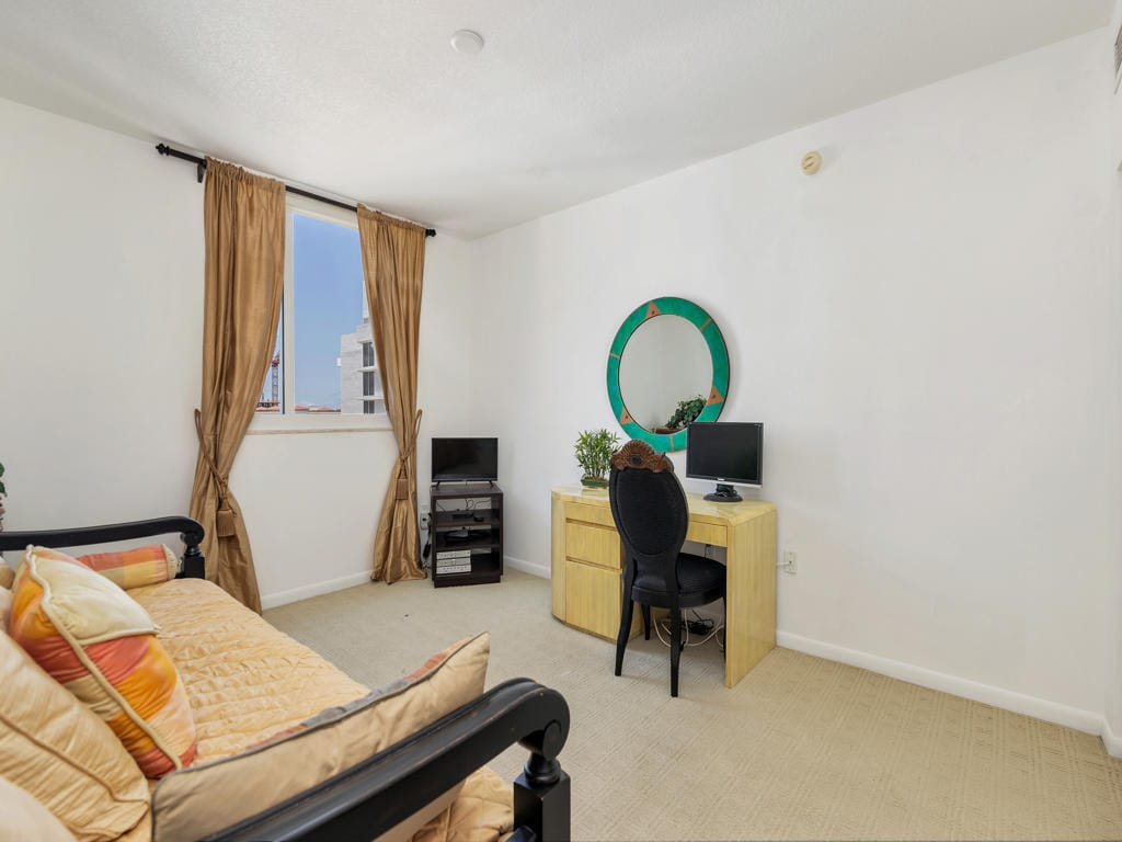 1551 N Flagler Drive 903 — photo 6