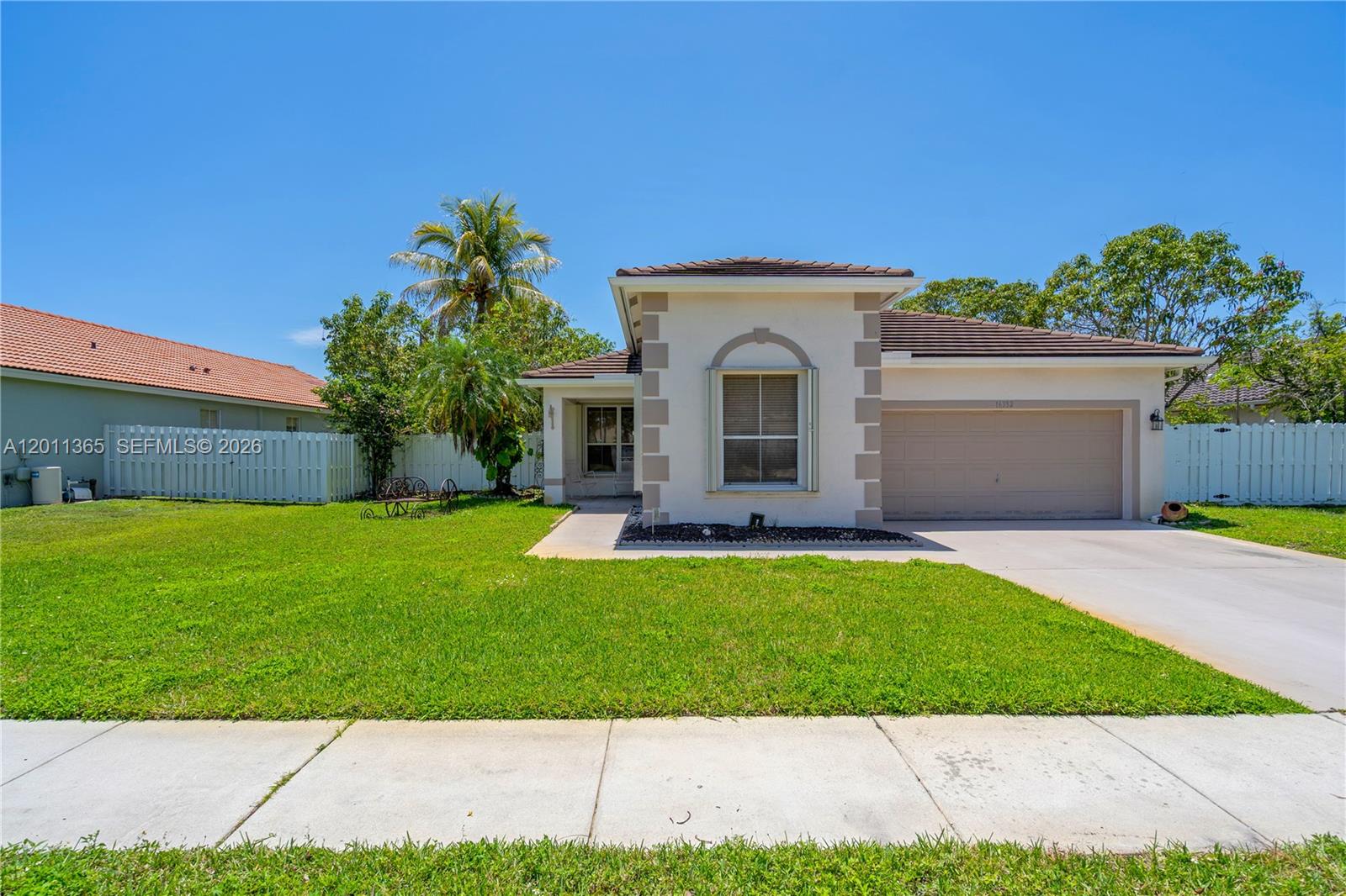 16332 SW 10th Street, Pembroke Pines, FL 33027, Pembroke Pines