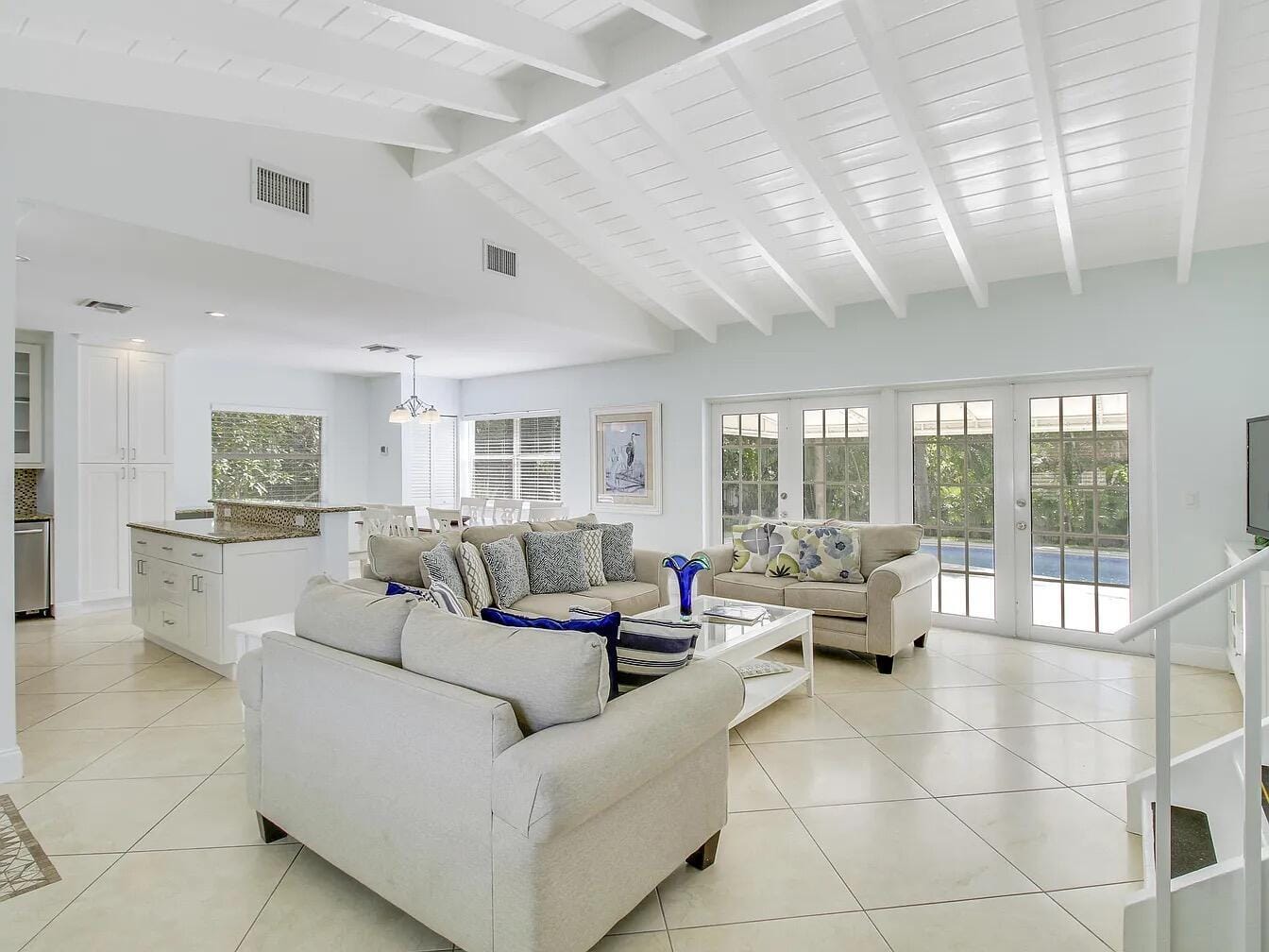 1310 Manor Drive, Singer Island, FL 33404 photo 3