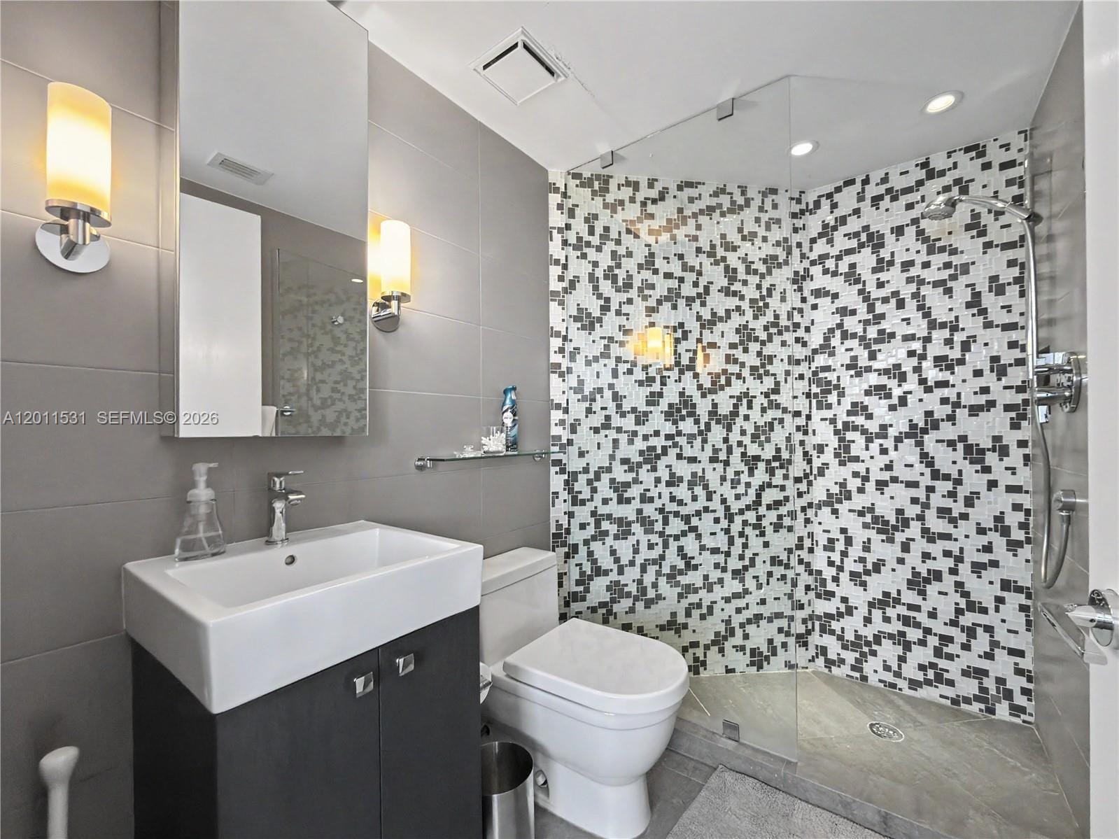 17555 Collins Avenue 2501, Sunny Isles Beach, FL 33160 photo 11