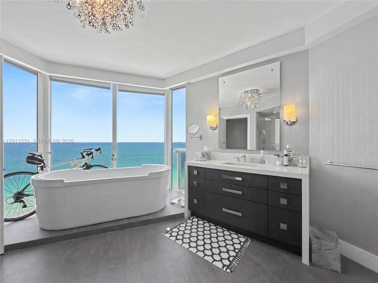 17555 Collins Avenue 2501, Sunny Isles Beach, FL 33160 photo 23