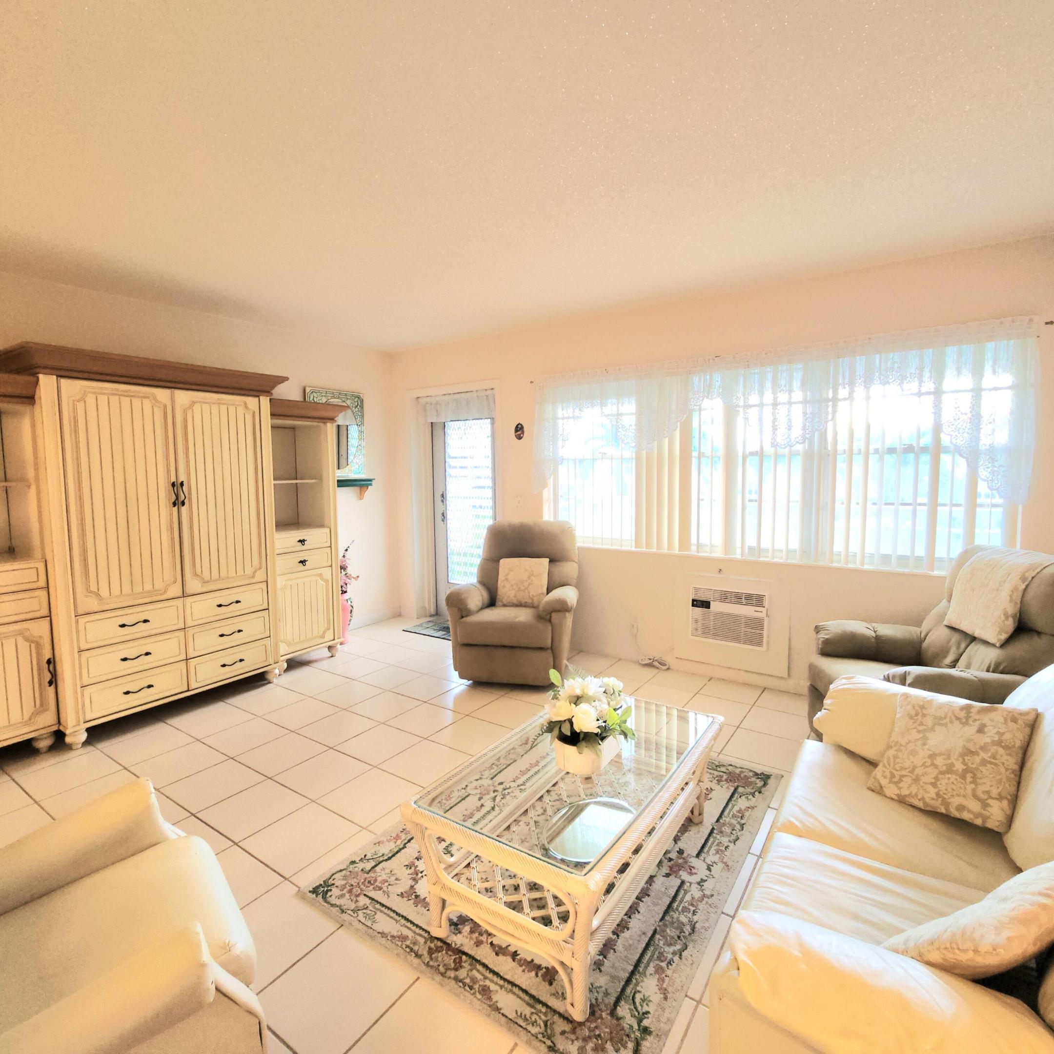 164 Sheffield G, West Palm Beach, FL 33417, West Palm Beach