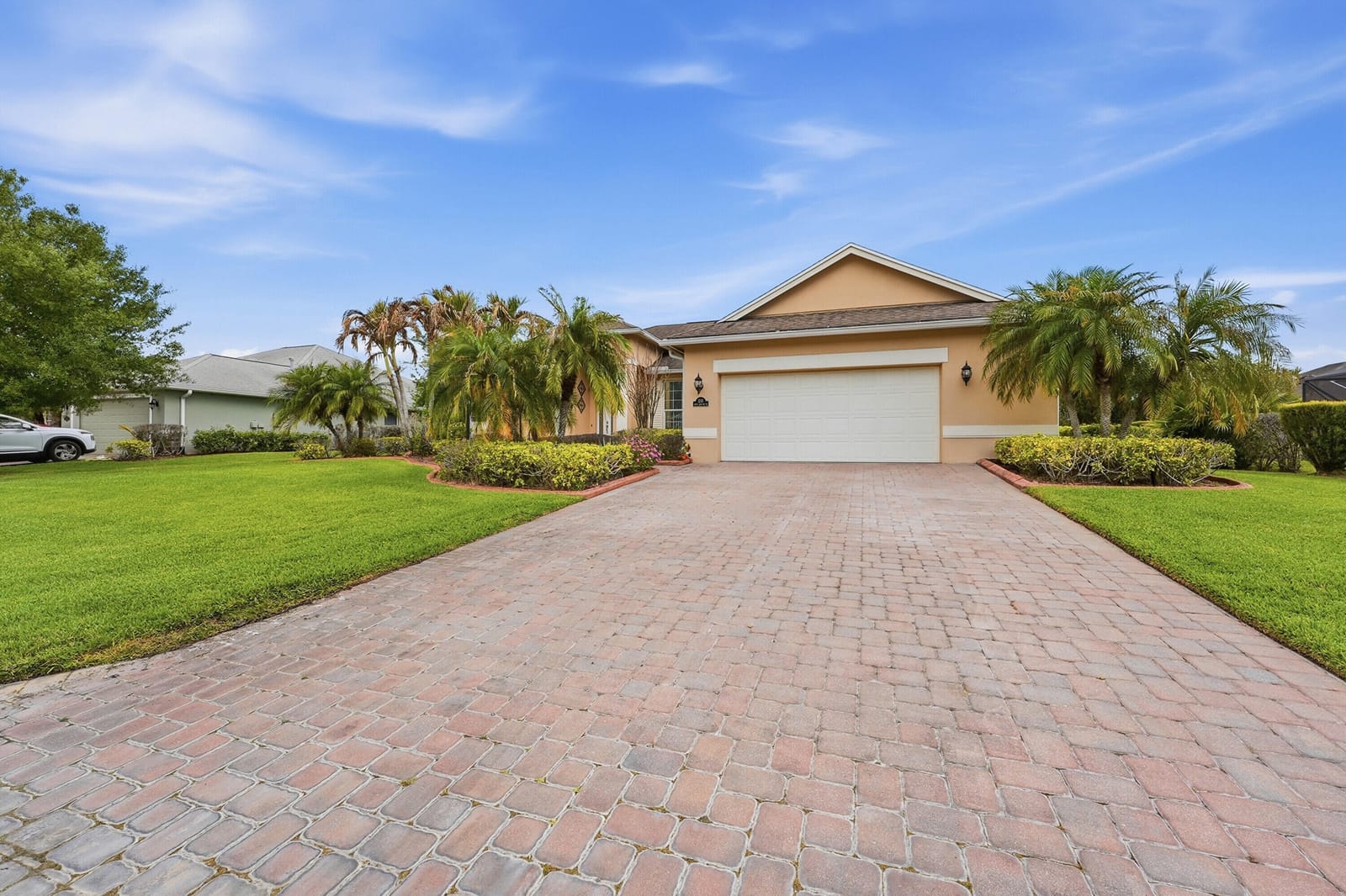 1215 Southlakes Way SW — photo 3