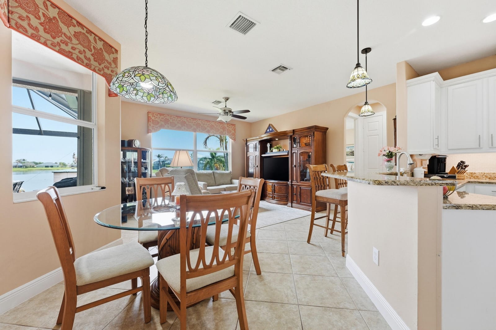 1215 Southlakes Way SW — photo 10