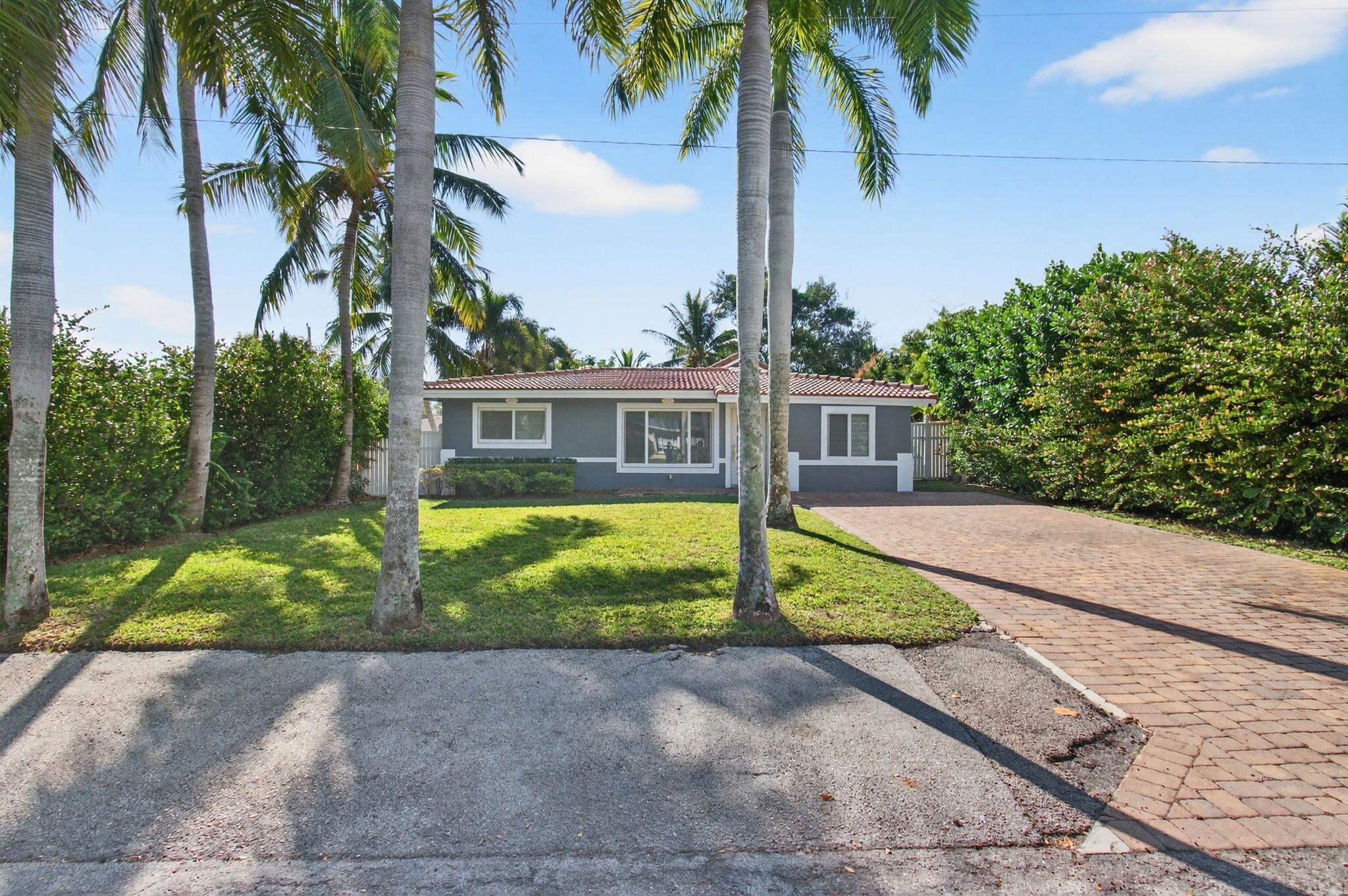 360 SW 2nd Street, Boca Raton, FL 33432 photo 3