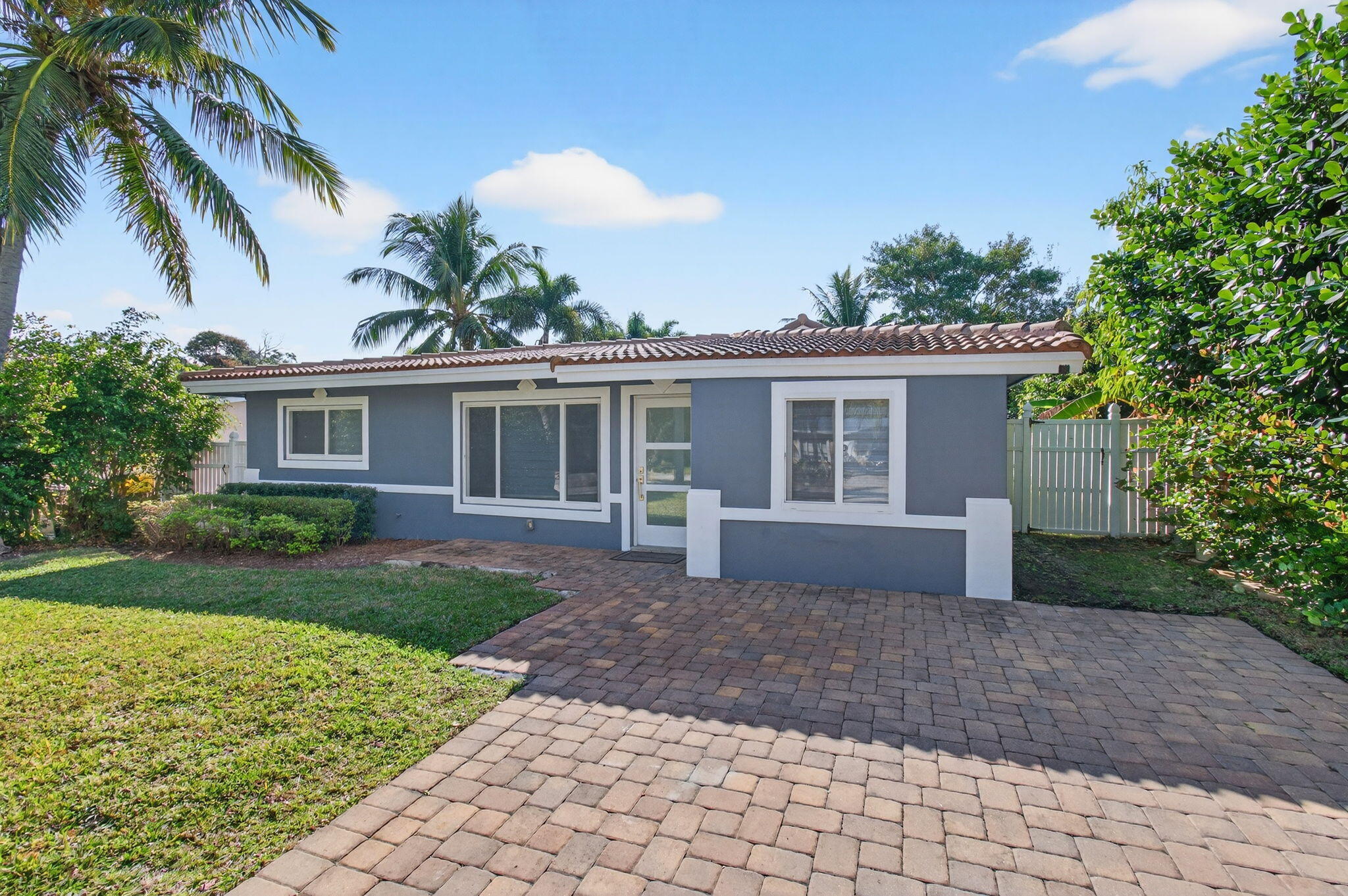 360 SW 2nd Street, Boca Raton, FL 33432 photo 6