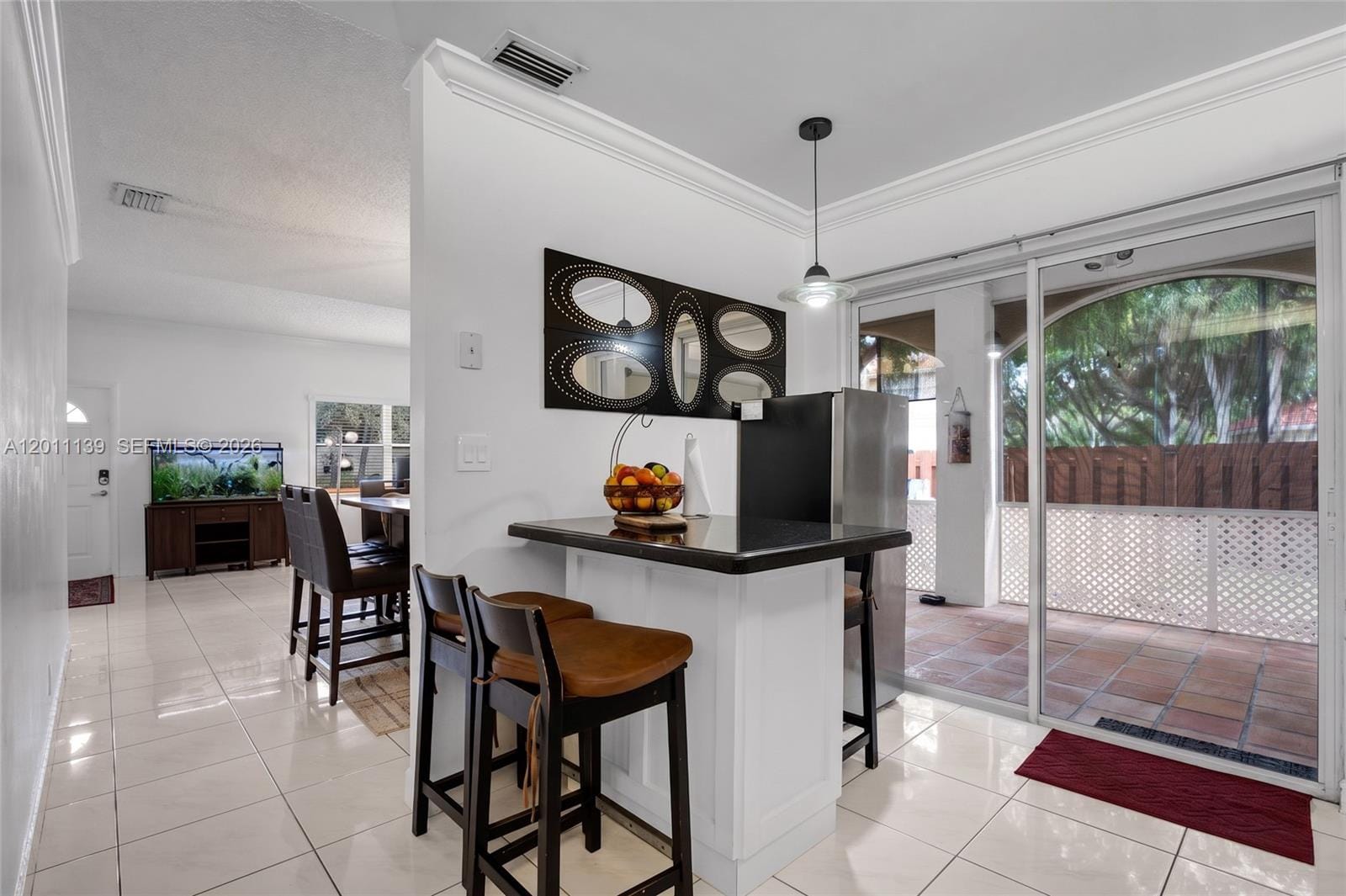 595 Racquet Club Road 7419, Weston, FL 33326 photo 4