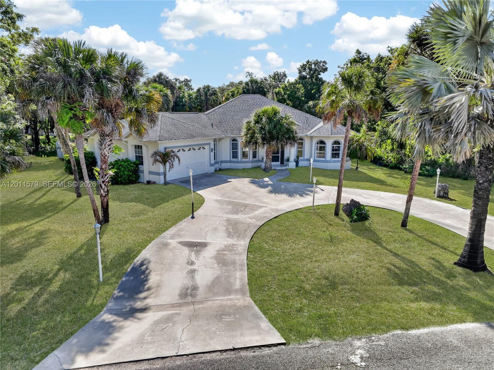 519 Prospect Avenue, Lehigh Acres, FL 33972 photo 2