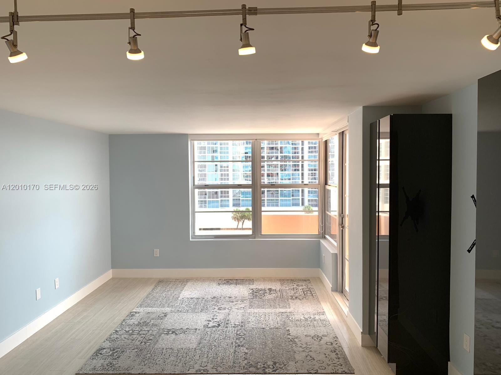 2899 Collins Avenue 724, Miami Beach, FL 33140 photo 11