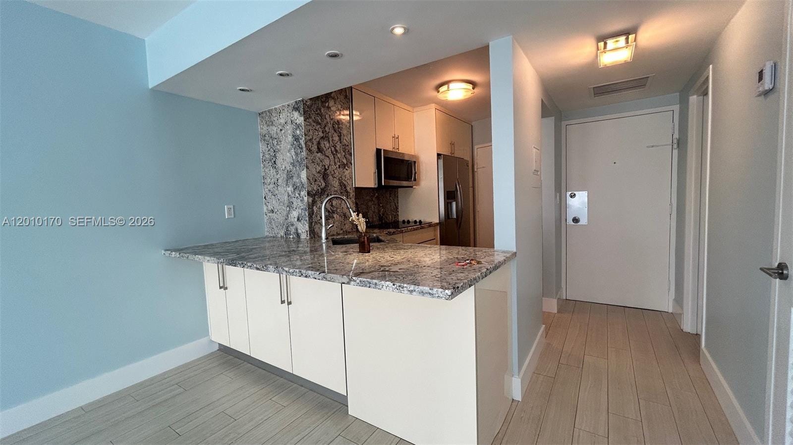 2899 Collins Avenue 724, Miami Beach, FL 33140 photo 6