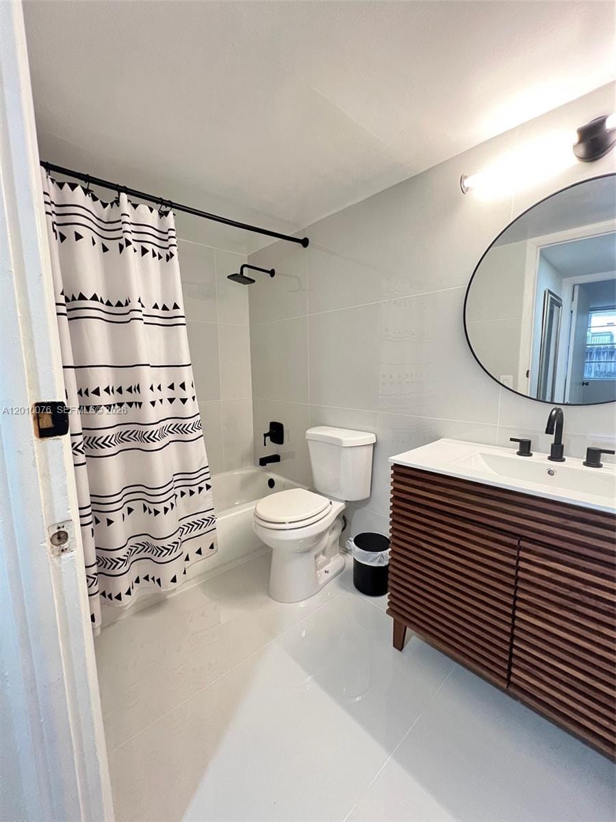 8301 SW 142nd Avenue C108, Miami, FL 33183