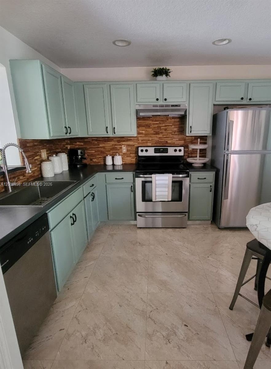 16504 SW 71st Terrace, Miami, FL 33193, Miami