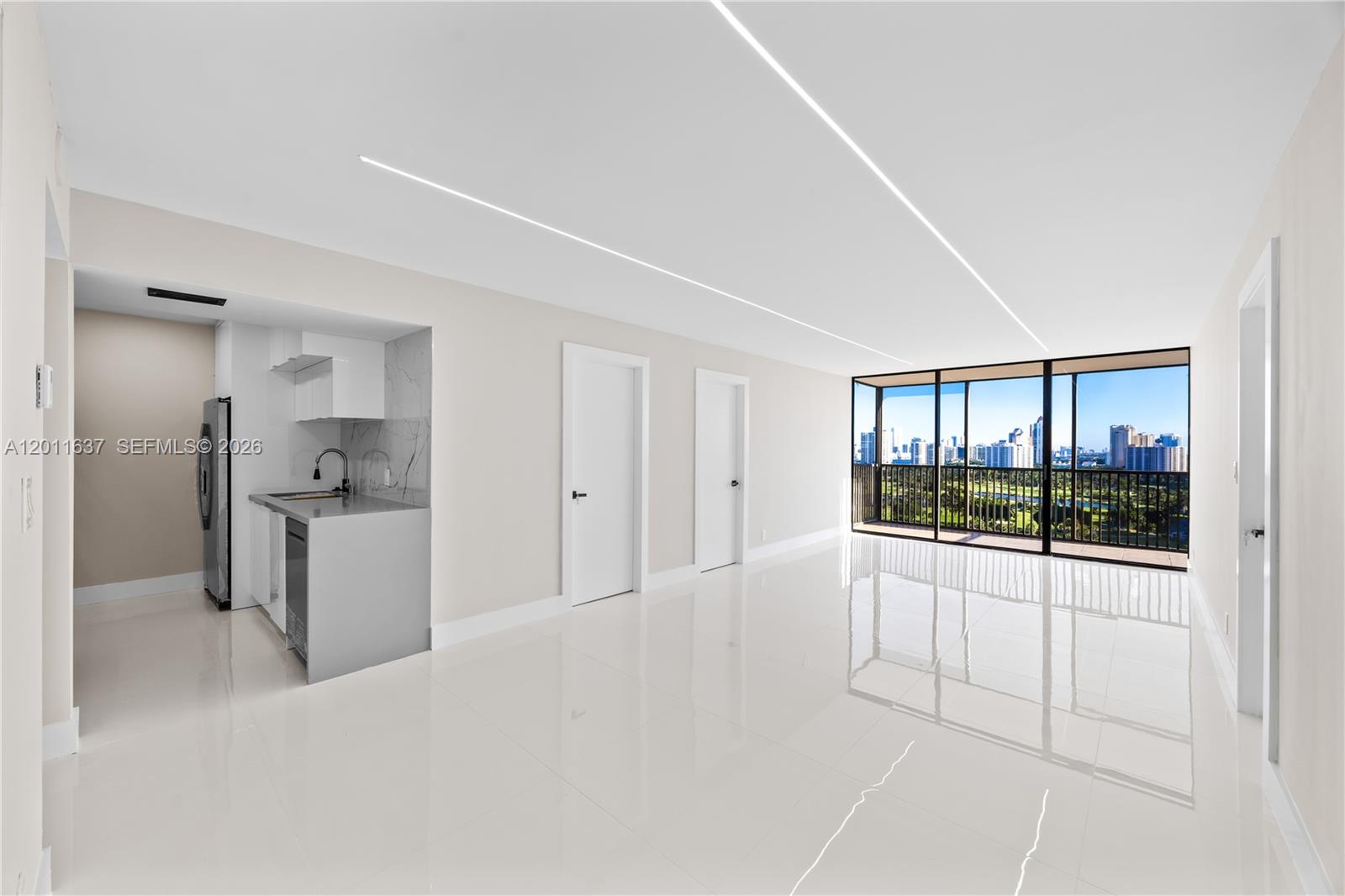 20379 W Country Club Drive 1938, Aventura, FL 33180, Aventura