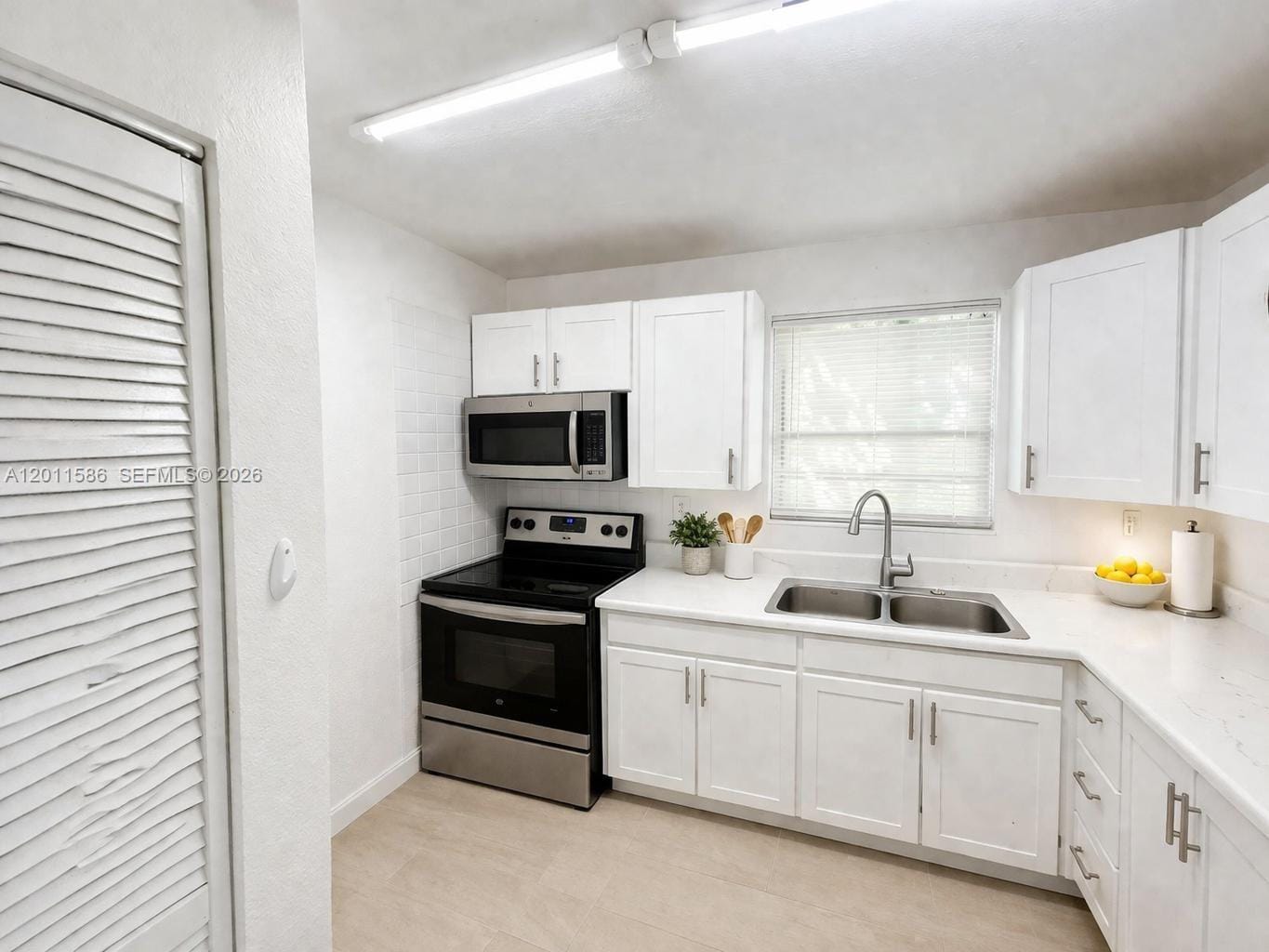 15761 SW 303rd Street — photo 2