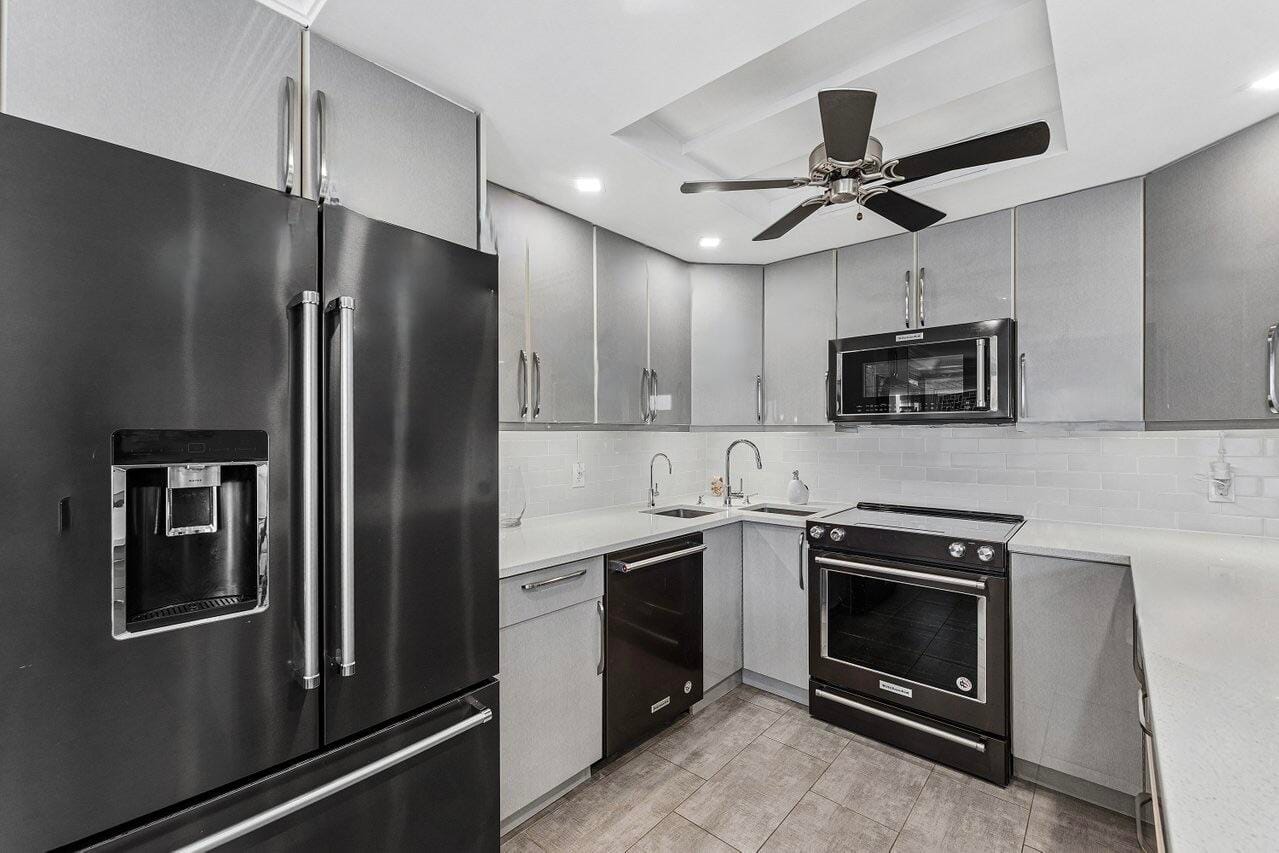 1027 Farnham O 1027 — photo 3