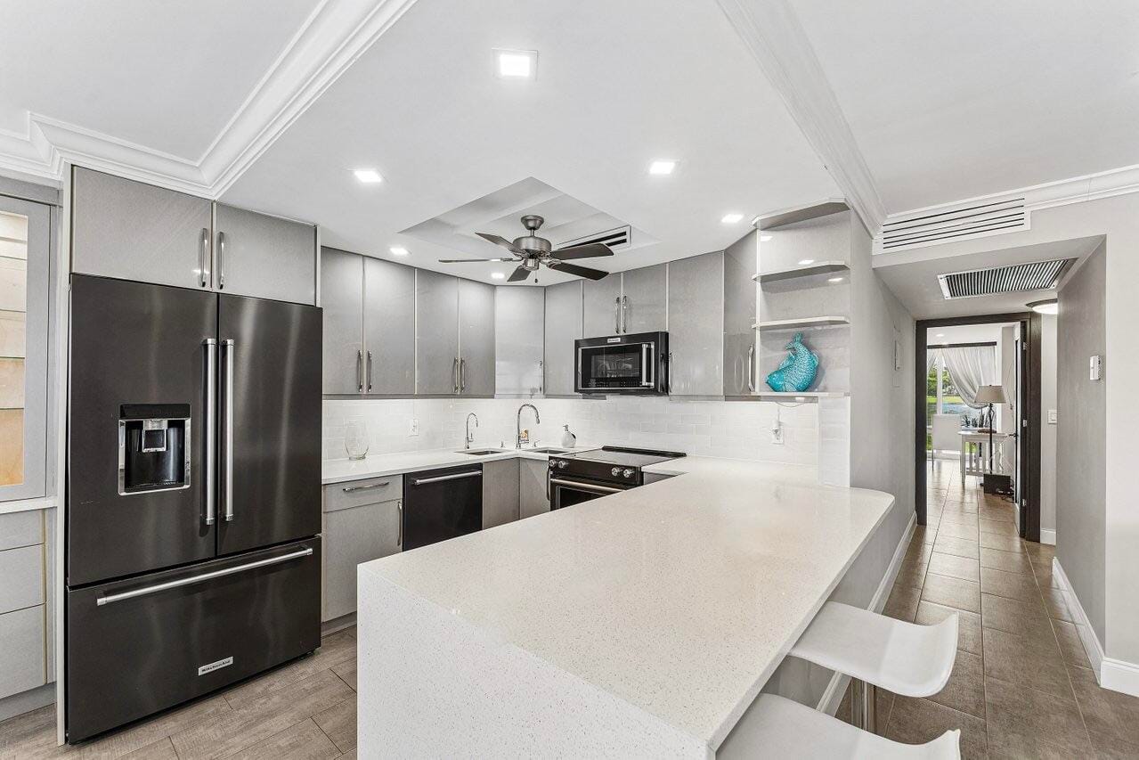 1027 Farnham O 1027 — photo 4