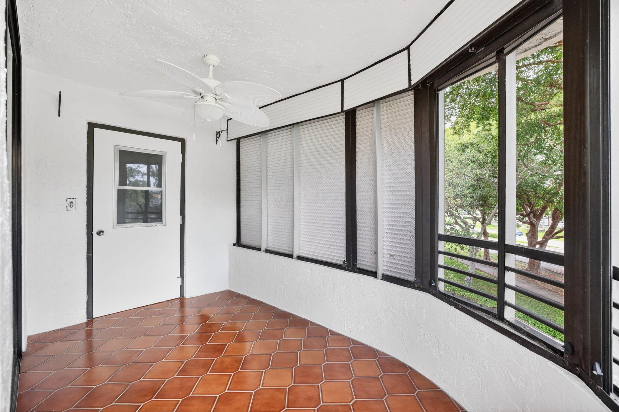 1410 Sheridan Street 19i, Hollywood, FL 33020 photo 18