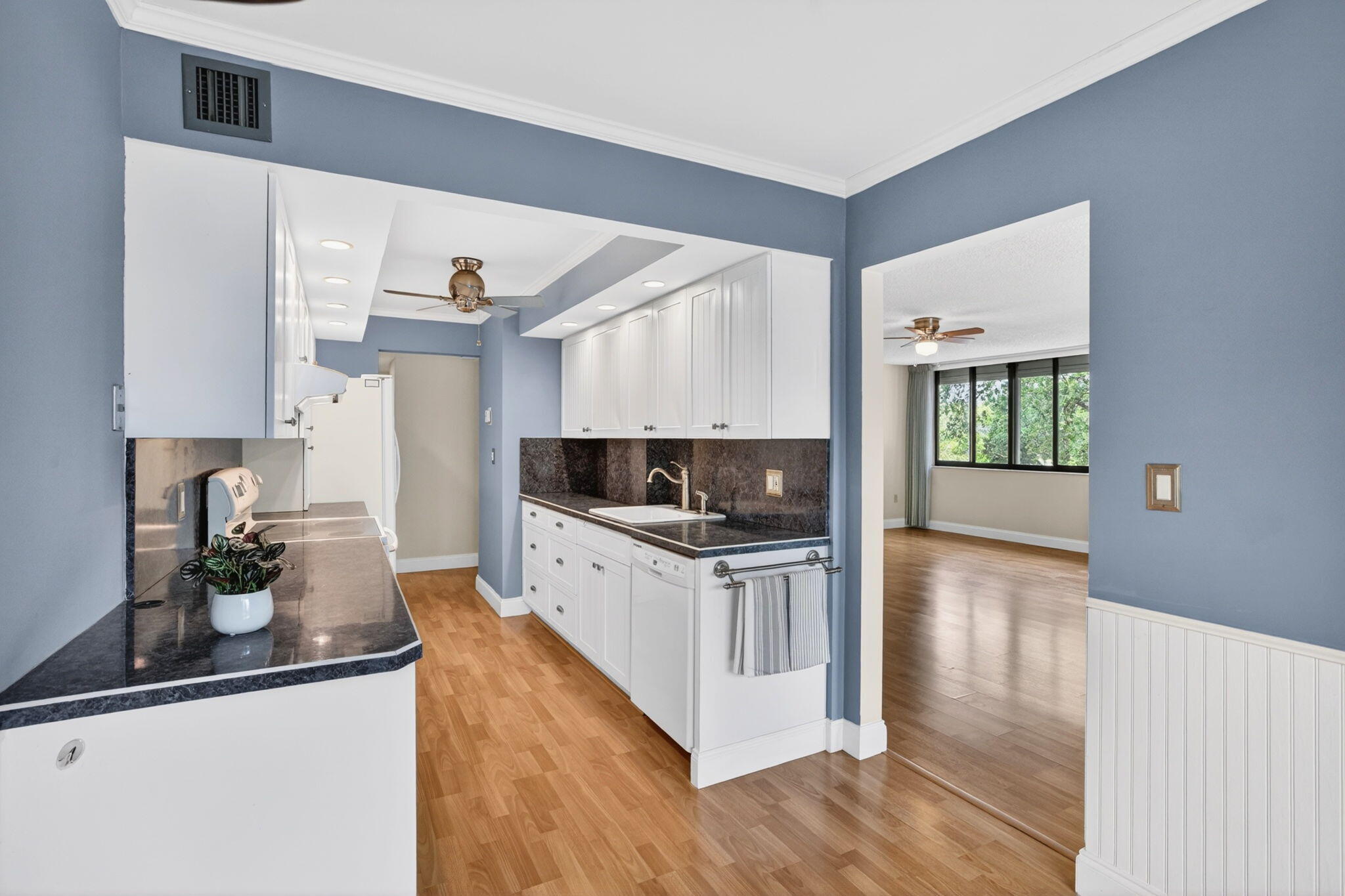 1410 Sheridan Street 19i, Hollywood, FL 33020 photo 28