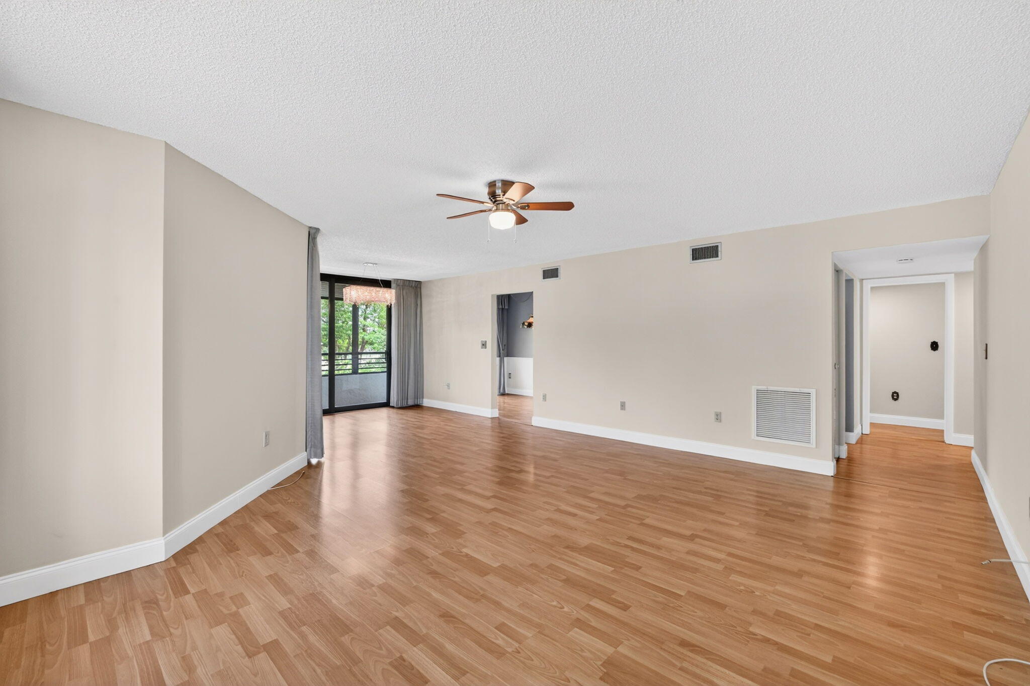 1410 Sheridan Street 19i — photo 9