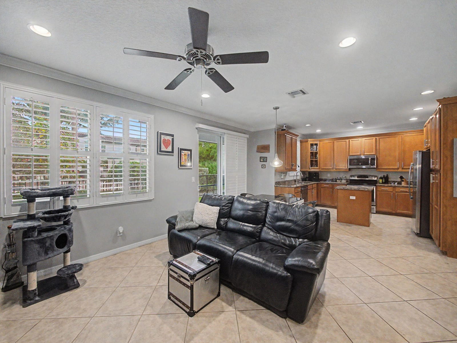 4560 Mediterranean Circle — photo 6