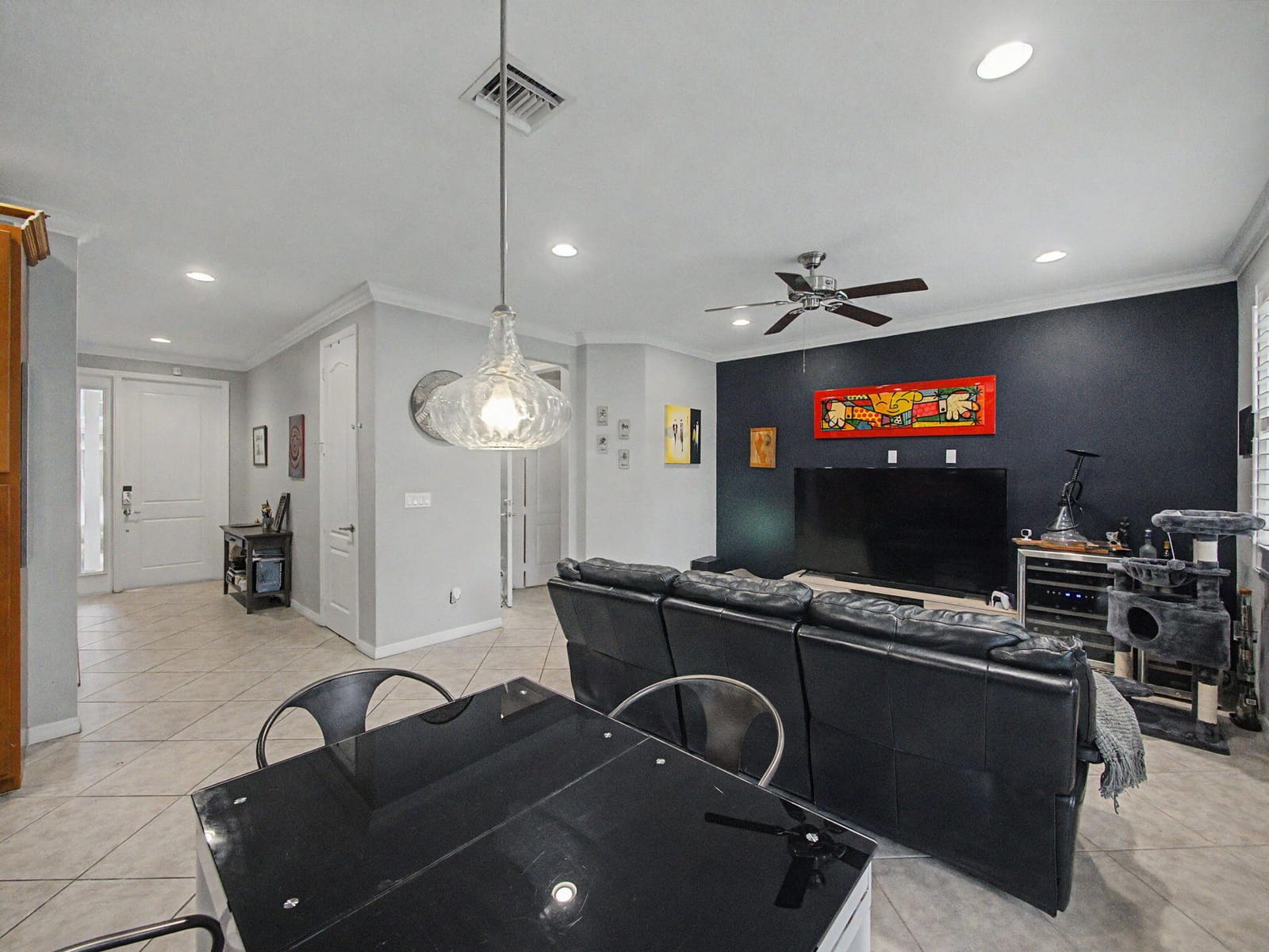 4560 Mediterranean Circle — photo 8