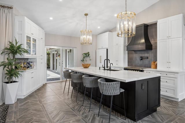 811 Amherst Avenue, sold in Shenandoah Section Two, Davie, FL