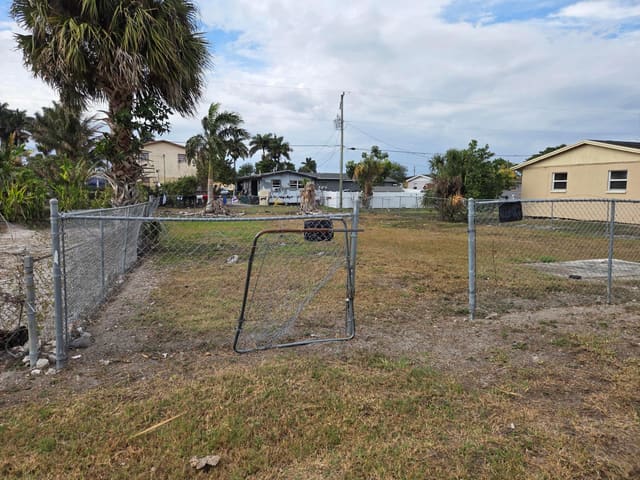 640 SW 6th Street, Belle Glade, FL 33430